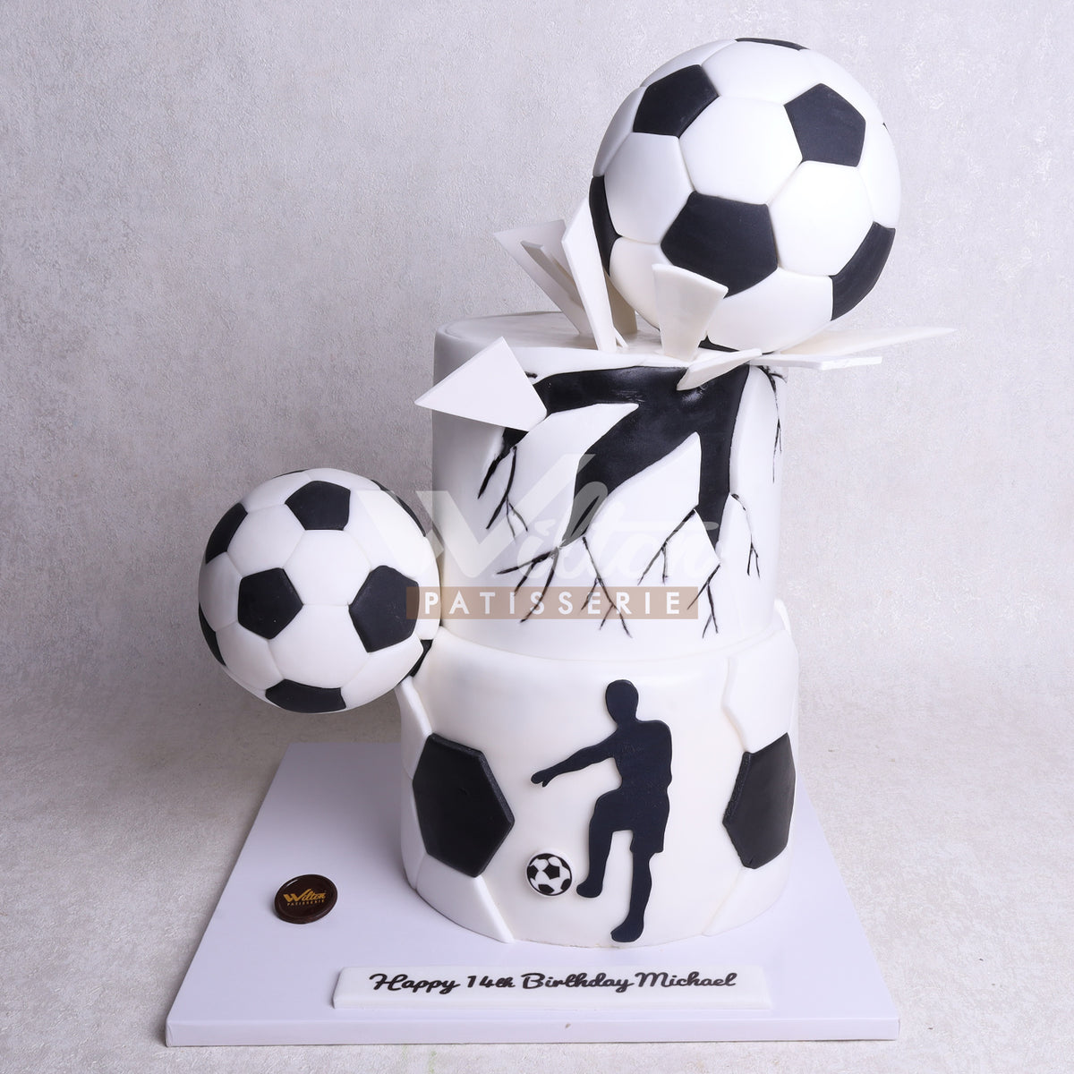 B.12.s FOOTBALL - Birthday Cakes