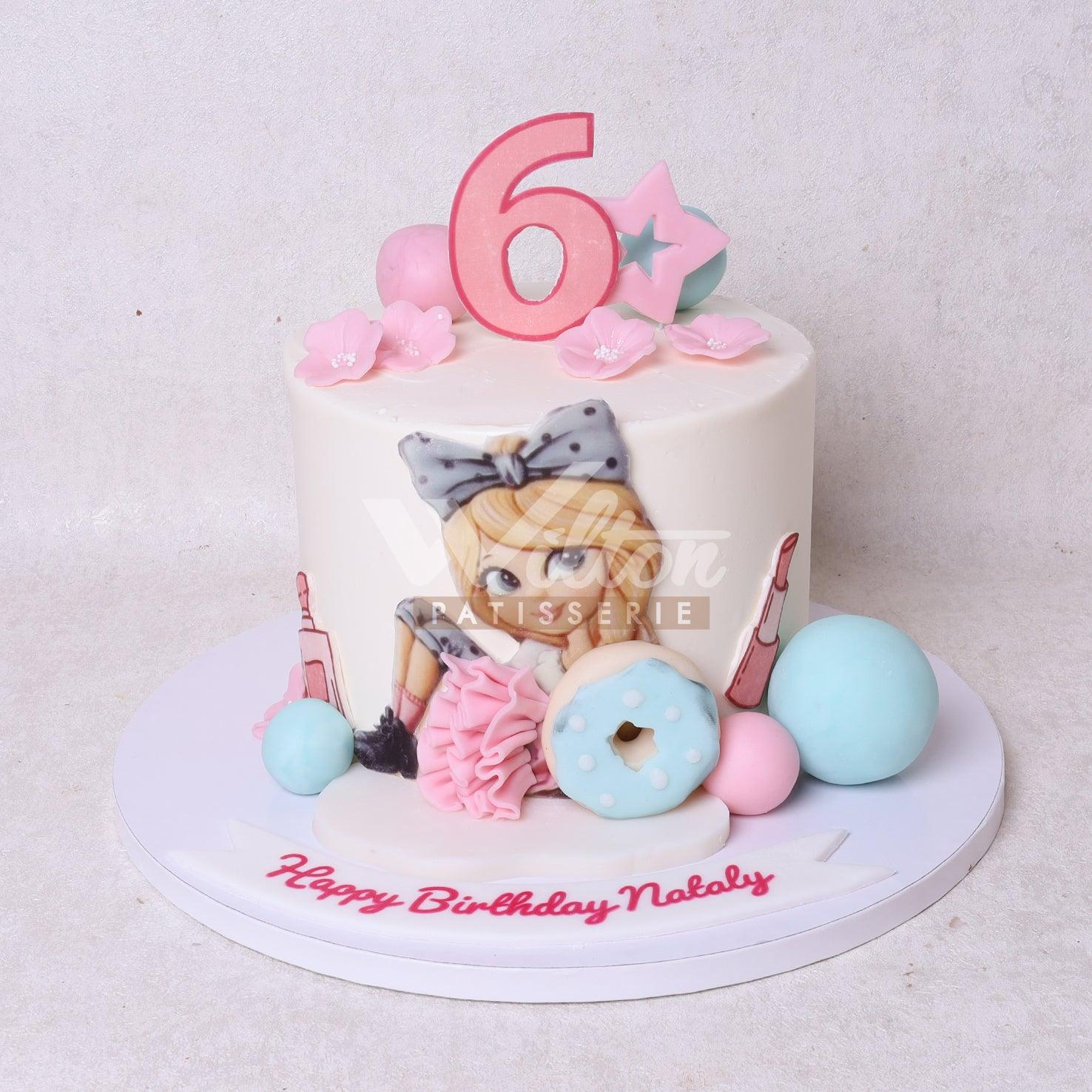 G.47.c GIRL - Birthday Cakes - WILTON PATISSERIE