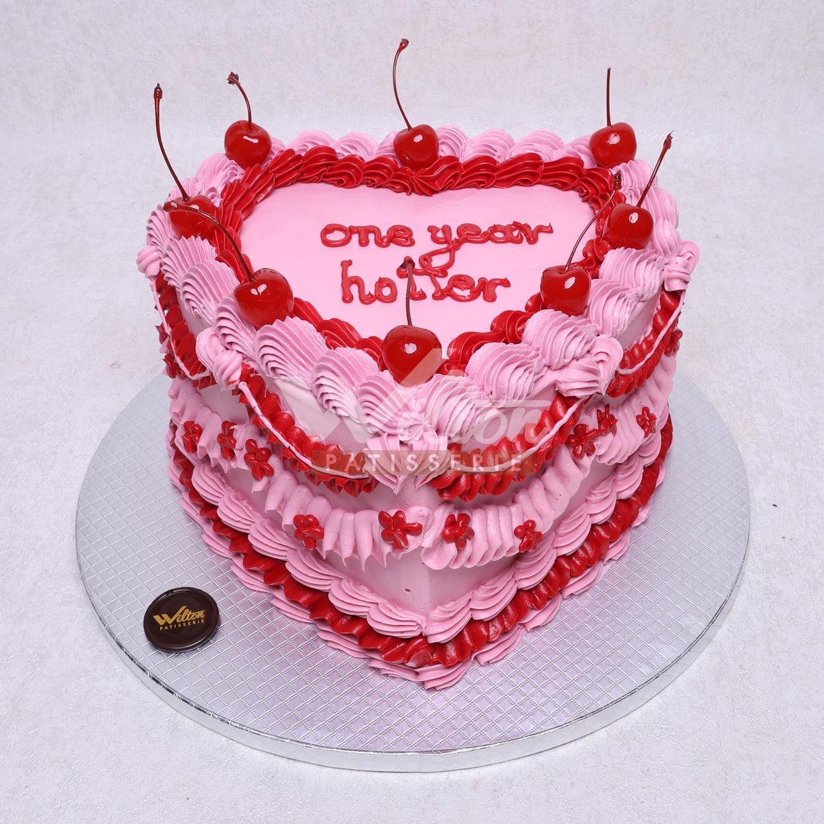 W17.f HEART - Women Birthday Cakes