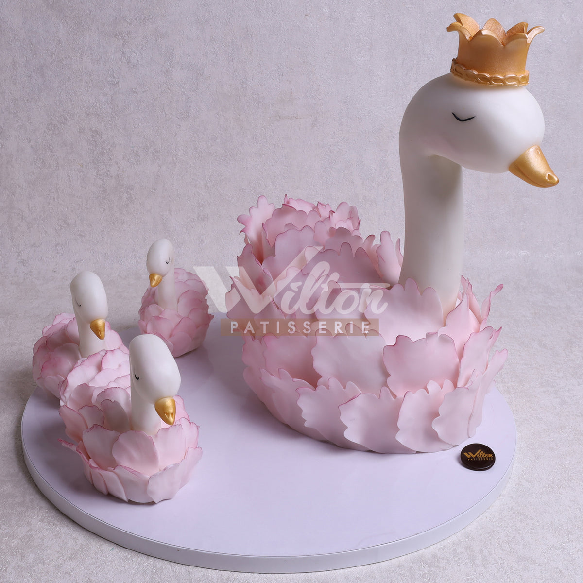 G.30.a SWAN - Birthday Cakes