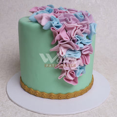 V.23.a FROU FROU - Christening Cake - WILTON PATISSERIE