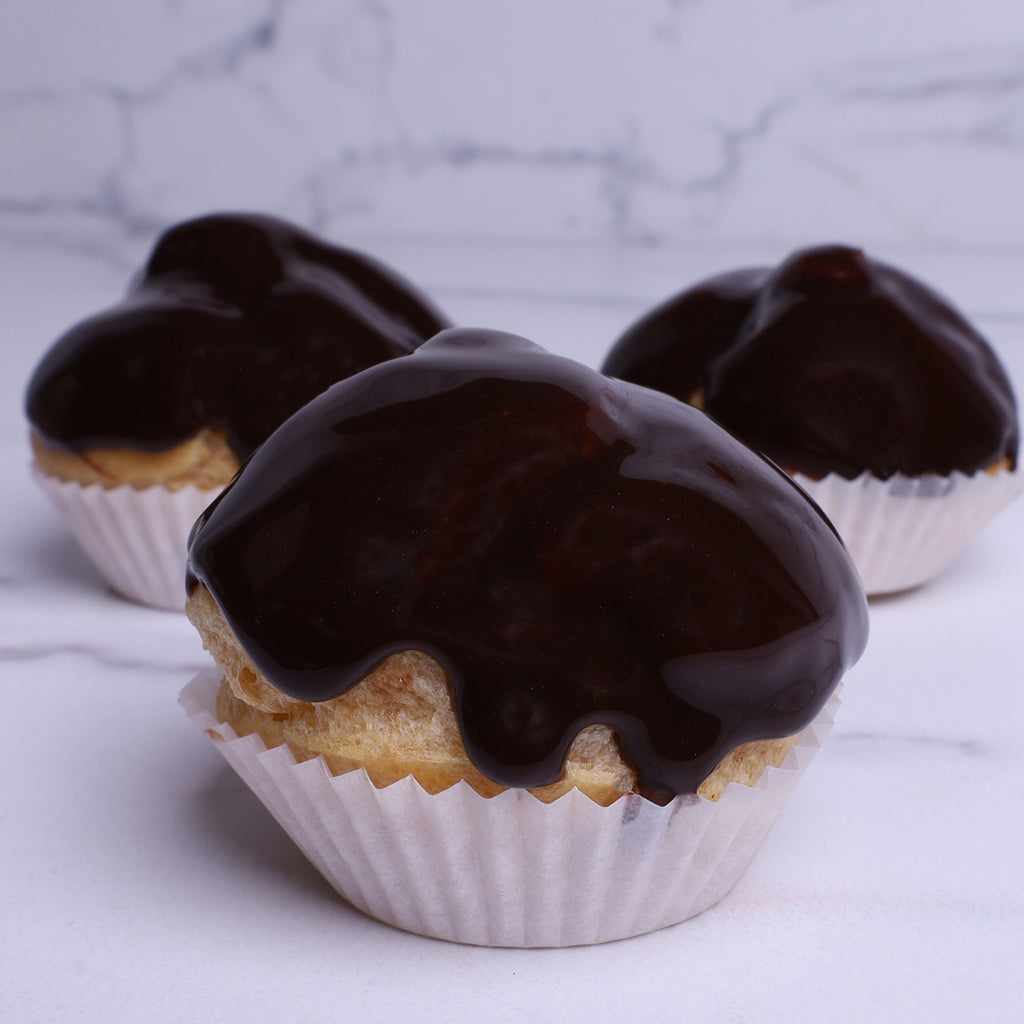 Choux with Cream Dipped in Chocolate
